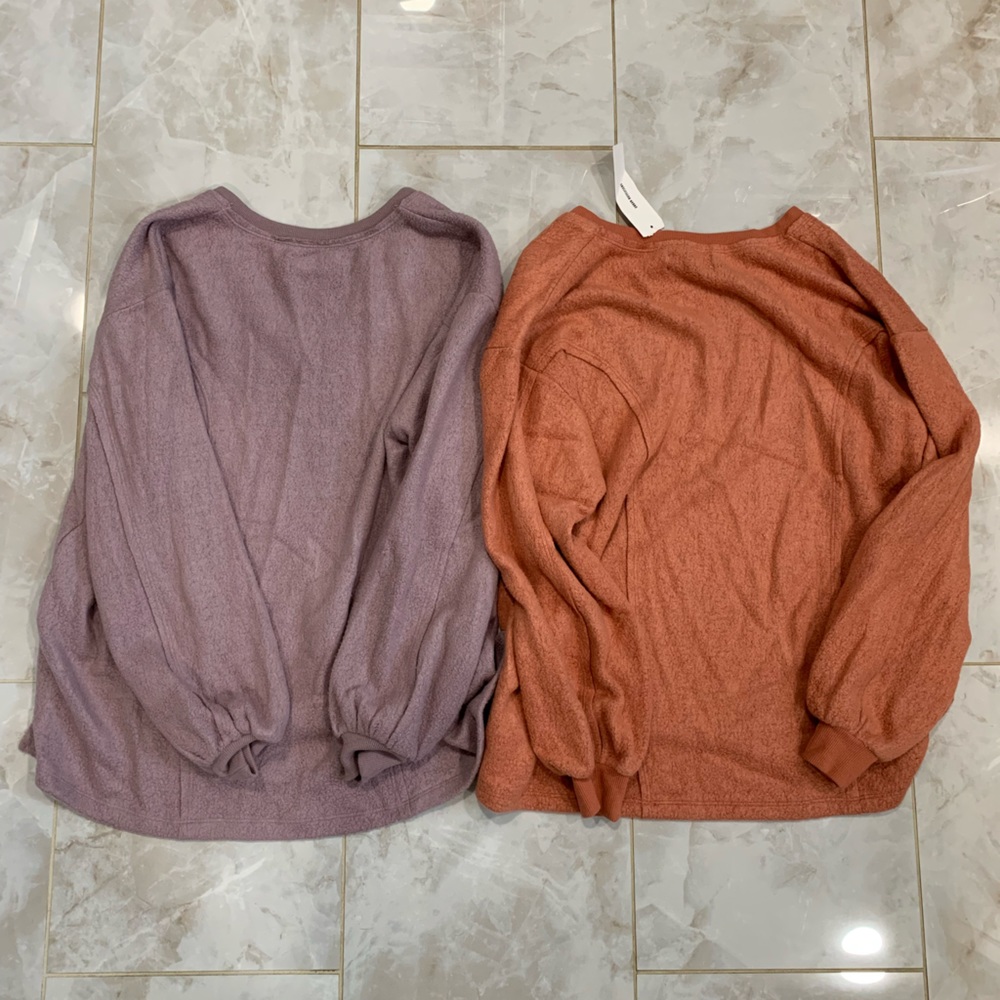 Urban Outfitters NWT Oversized Sweaters - Picture 5 of 6
